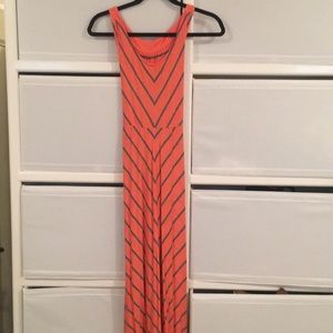 Maternity maxi dress